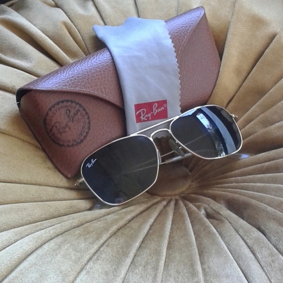Ray-Ban Accessories - Authentic Ray-Ban Aviator Woman's Sunglasses